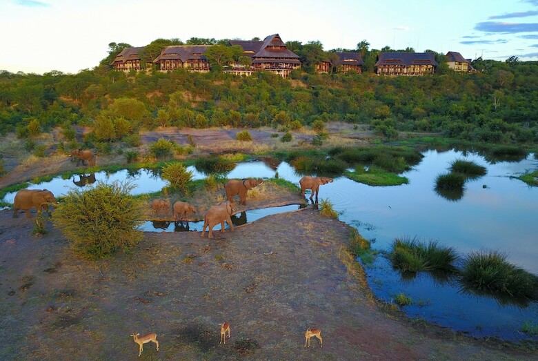 Hotel Victoria Falls Safari Lodge