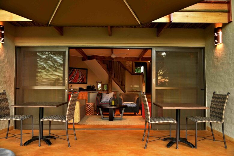 Hotel Victoria Falls Safari Suites