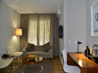 Hotel Cresta Lodge