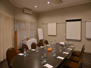Hotel Cresta Lodge
