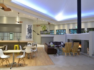 Hotel Cresta Lodge