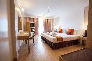 Paradise Hotel