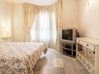 Hotel Los Naranjos - Three Bedroom