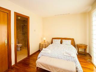 Hotel Pla�a Catalunya/rda.universidad - Three Bedroom
