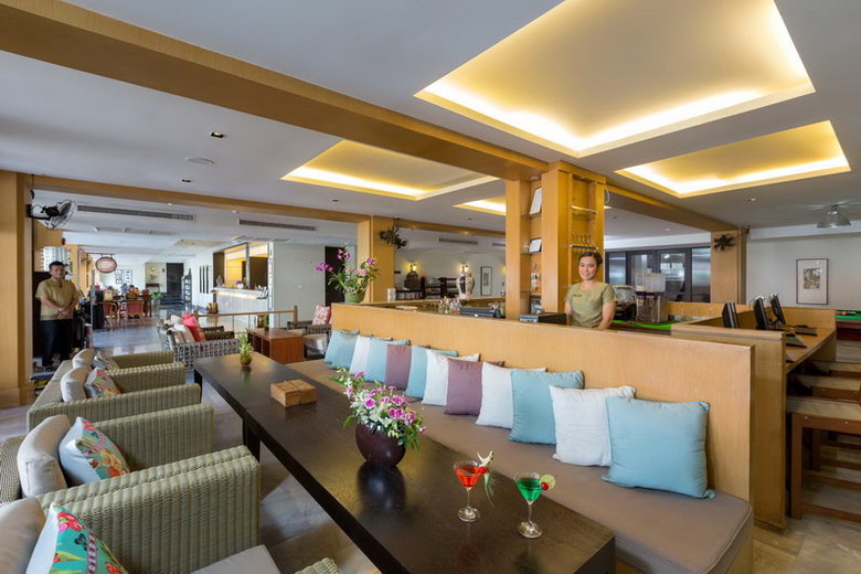 Hotel Sawaddi Patong Resort & Spa