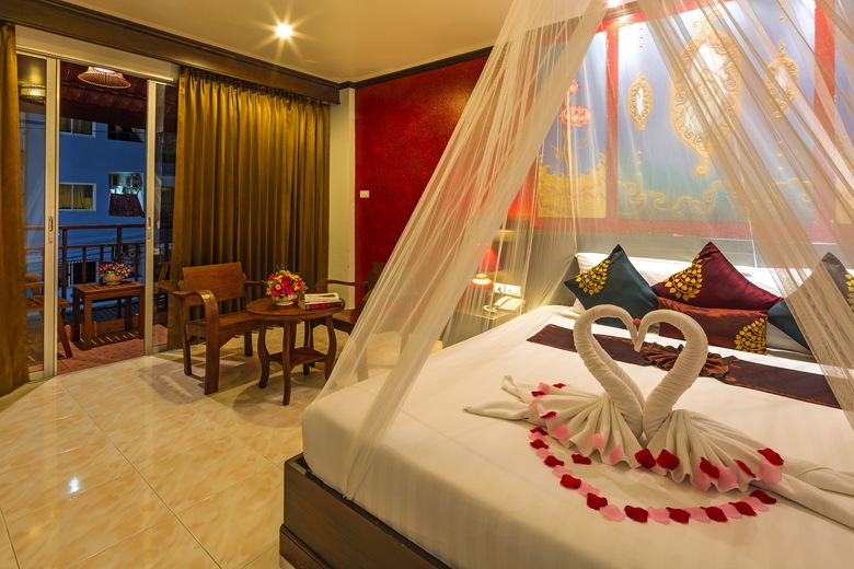 Tanawan Phuket Hotel