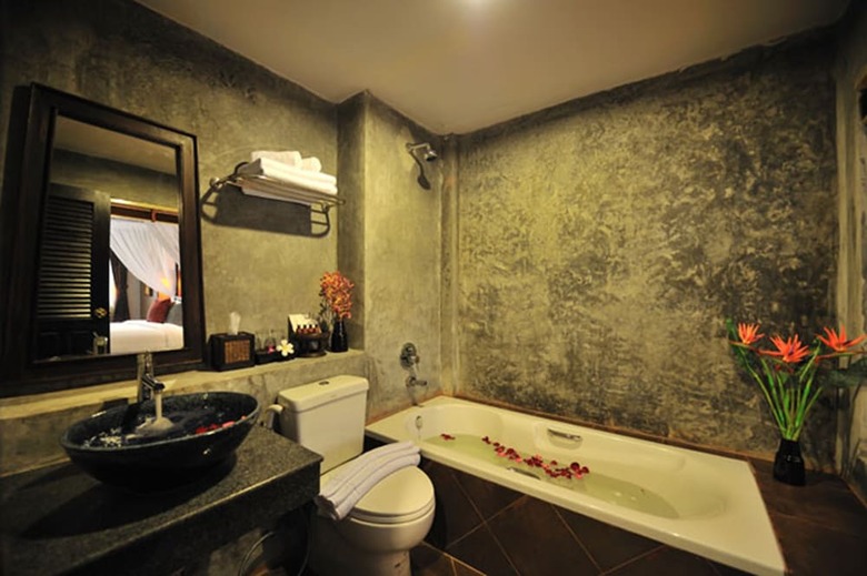 Tanawan Phuket Hotel