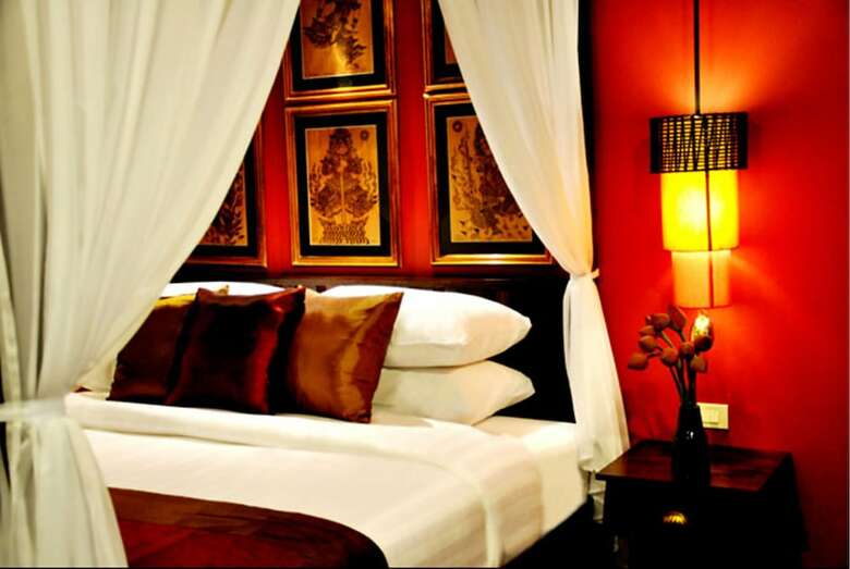 Tanawan Phuket Hotel