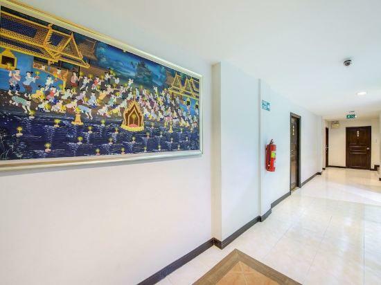 Tanawan Phuket Hotel