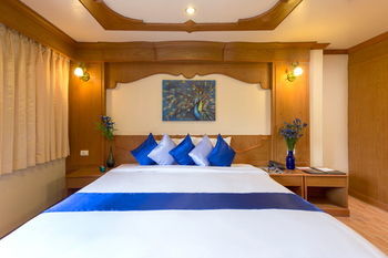 Tiger Hotel (complex)