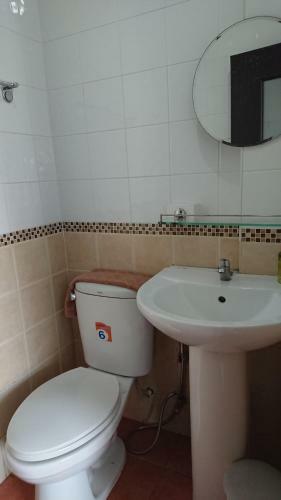 Hostal Happy Guest House