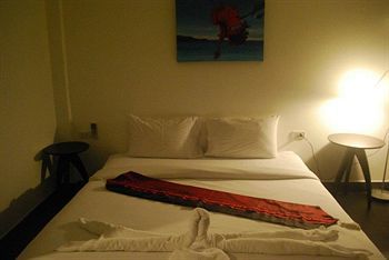 Hotel Baan Andaman Sea Surf