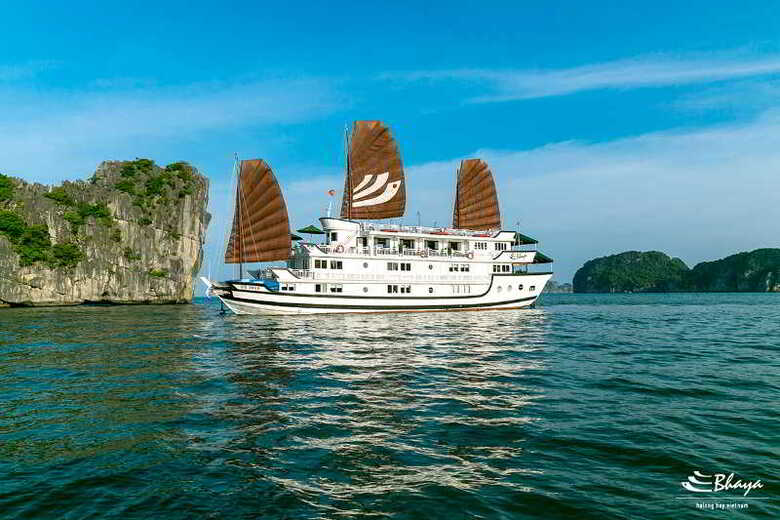 Hotel Bhaya Classic Cruises