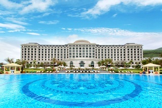 Hotel Vinpearl Golf Land Resort & Villas