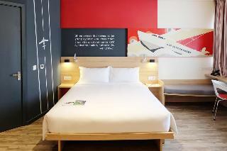 Hotel Ibis Saigon Airport