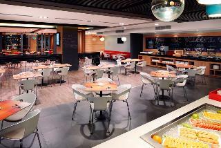 Hotel Ibis Saigon Airport