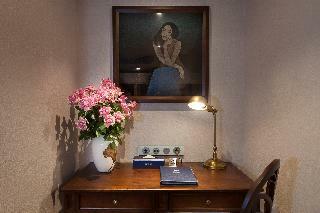 The Lapis Hotel