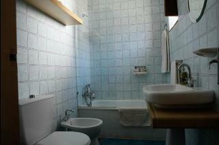 House In M�laga -101912