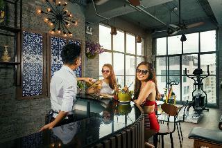Aaron Hotel