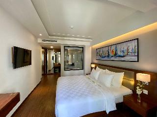 Uptown Hotel