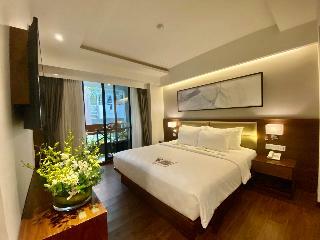 Uptown Hotel