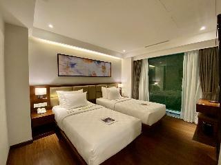 Uptown Hotel