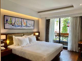 Uptown Hotel
