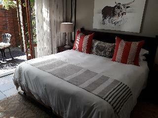 Hotel The Sandpiper Guest House