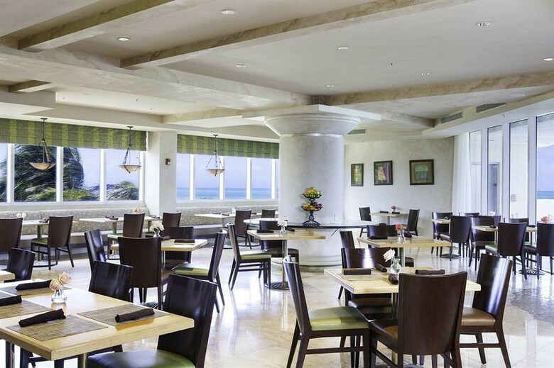 Hotel Doubletree Ocean Point Resort & Spa