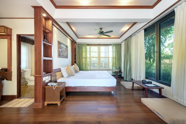 Hotel Vana Varin Resort