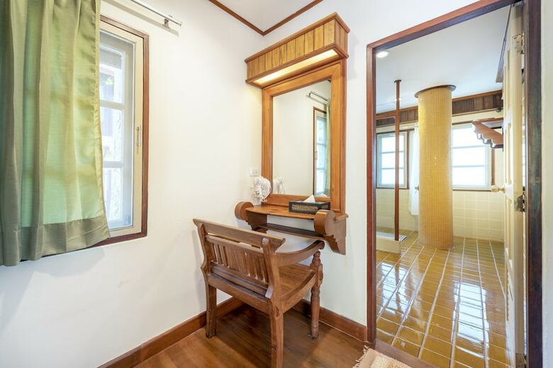 Hotel Vana Varin Resort