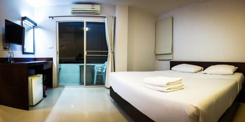 Hostal Sunshine Hotel