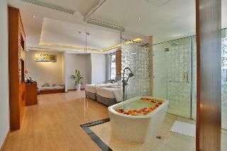 Le's Cham Hotel