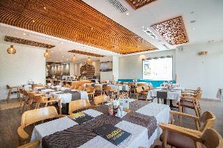 Le's Cham Hotel