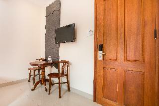 Oyo 119 Sunshine Beach Hotel