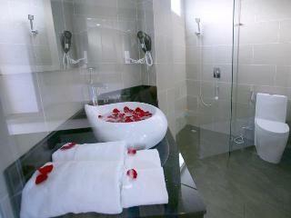 New Sun Hotel