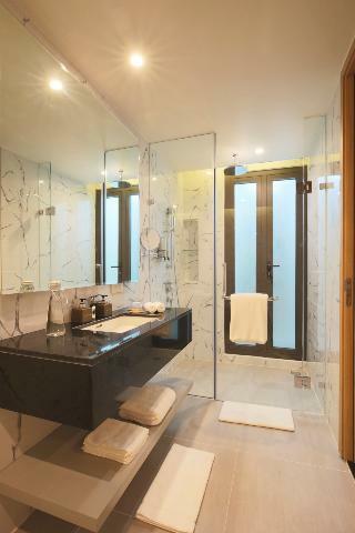 Zazz Urban Ho Chi Minh Hotel