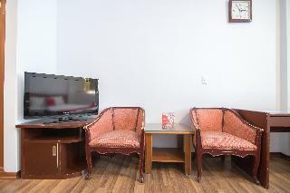 Hotel Reddoorz Plus Near Van Mieu Quoc Tu Giam