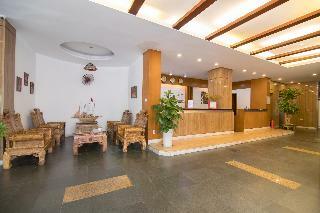 Hotel Reddoorz Plus Near Van Mieu Quoc Tu Giam