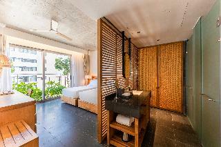 Chicland Danang  Beach Hotel
