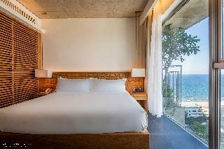 Chicland Danang  Beach Hotel