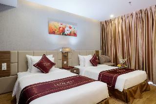 Le More Hotel