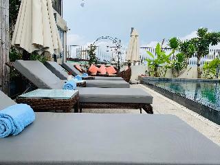Moon Hotel & Apartment