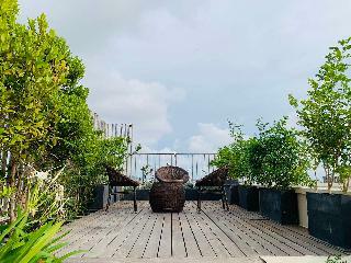 Moon Hotel & Apartment
