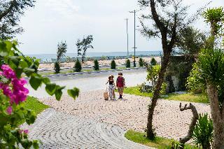 Hotel Stelia Beach Resort
