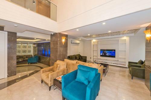Apartamentos Bisetun Hotel