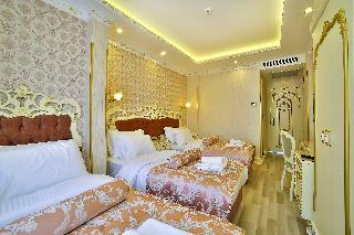 Hotel Nayla Palace