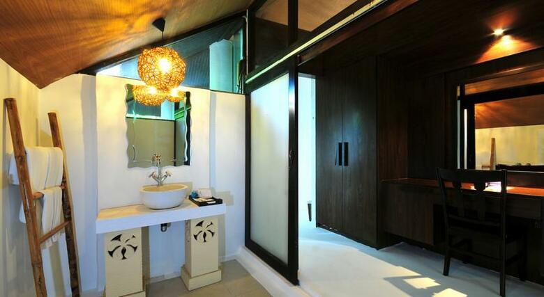 Hotel Dhevan Dara Resort & Spa - Hua Hin