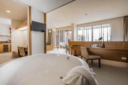Hotel G Hua Hin Resort & Mall