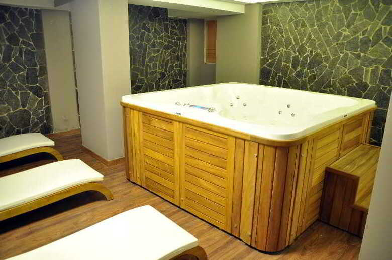 Neva Star Gate Hotel